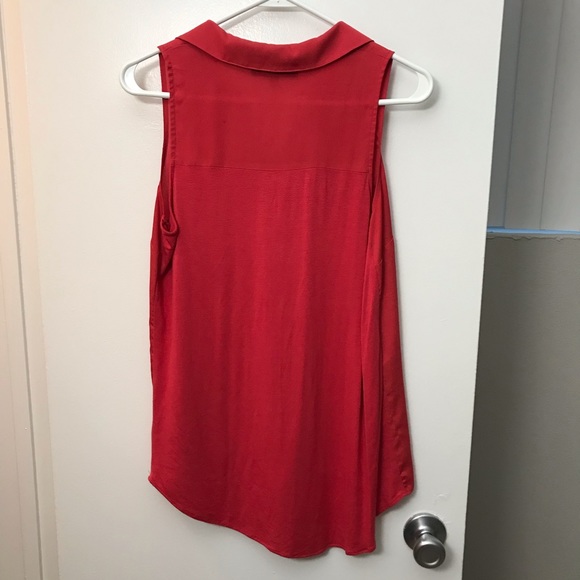 Coral red tank - Picture 5 of 5